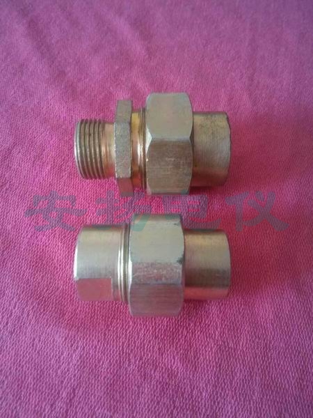 ��������^