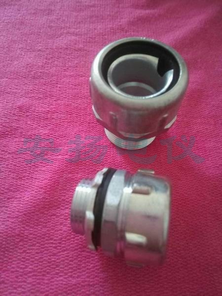 ���m���^